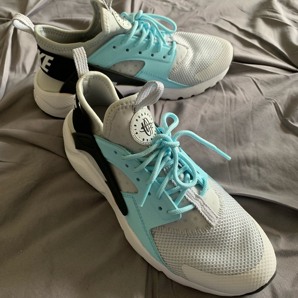 Nike huarache sneakers